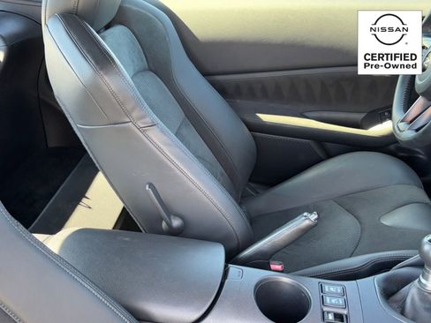 Certified 2024 Nissan Z Performance w/ Floor Mat Package RWD image 10