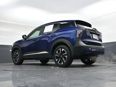 Certified 2025 Nissan Kicks SV image 38