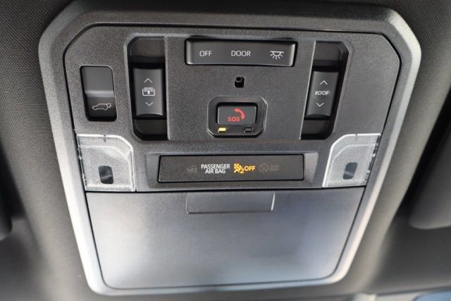 Used 2025 Toyota Sequoia Limited w/ Tow Technology Package AWD/4WD image 21