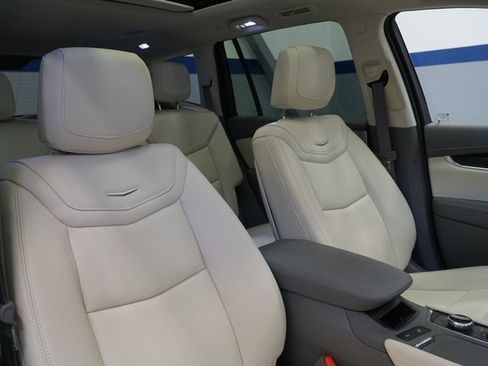 New 2025 Cadillac XT6 Premium Luxury image 18