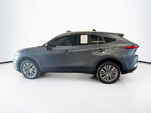 Used 2024 Toyota Venza XLE AWD/4WD image 4