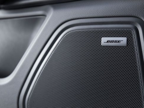 New 2026 Porsche Macan image 20