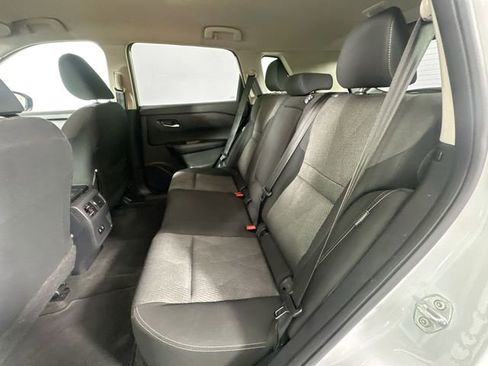 Used 2025 Nissan Rogue SV AWD/4WD image 23