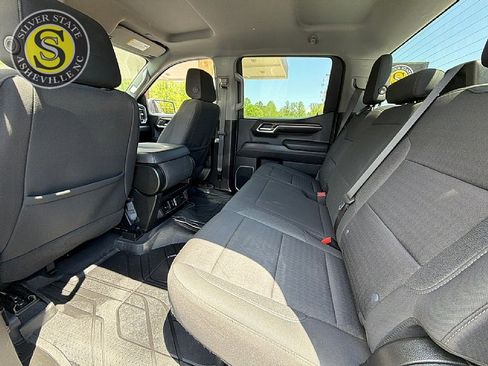 Used 2023 Chevrolet Silverado 1500 LT AWD/4WD image 13