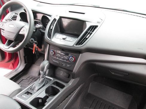 Used 2018 Ford Escape SE w/ SE Sync 3 Package image 19