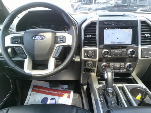 Used 2019 Ford F150 Lariat w/ Equipment Group 502A Luxury image 21