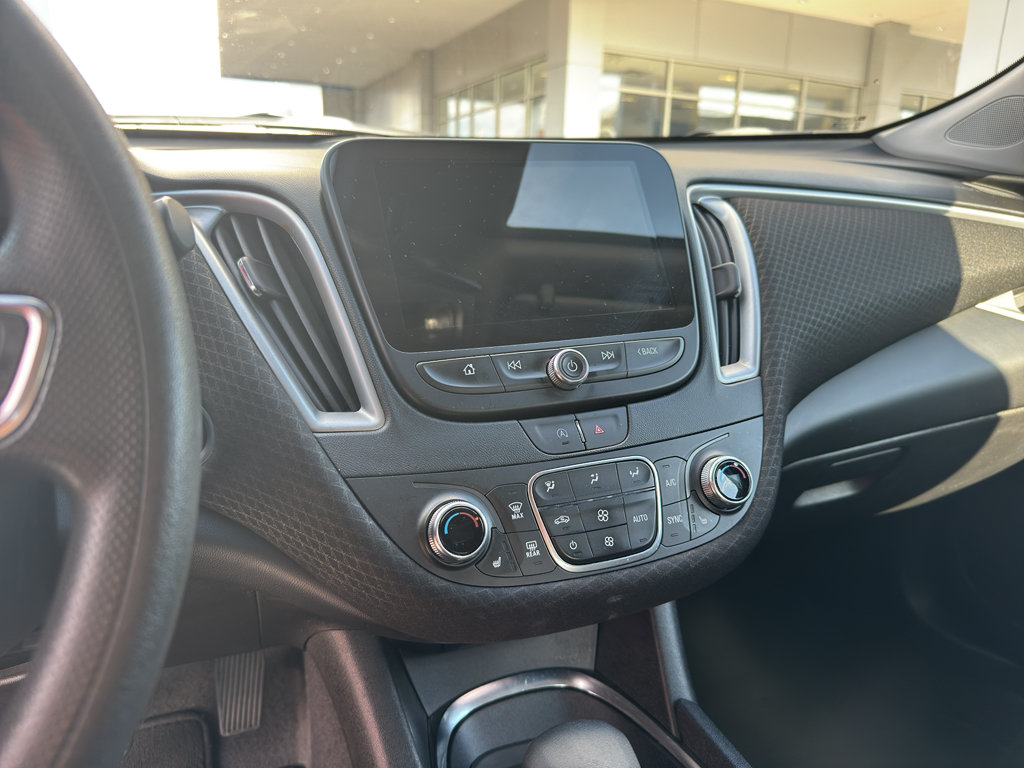 Used 2024 Chevrolet Malibu LT FWD image 12