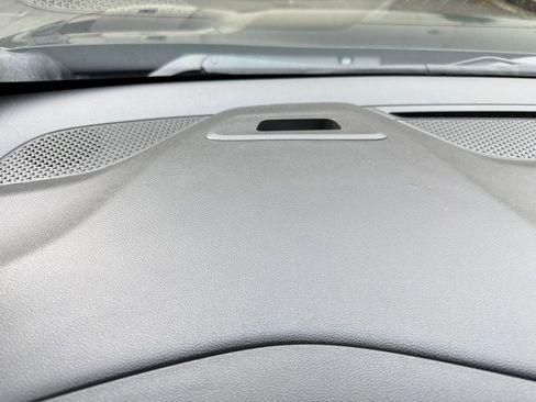 Used 2025 Chevrolet Equinox LT image 35