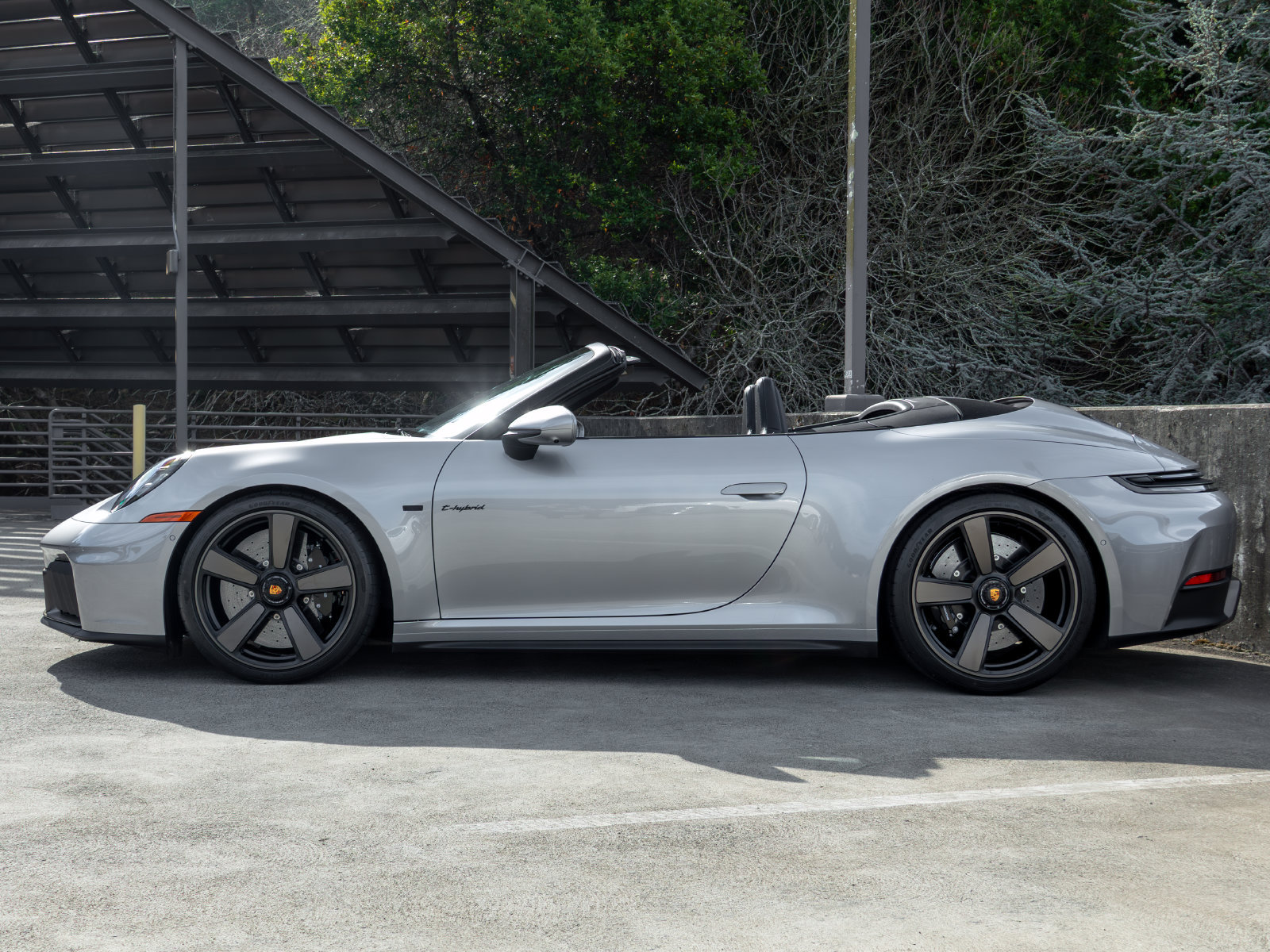 Certified 2026 Porsche 911 GTS RWD image 2