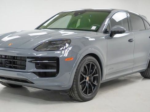 Certified 2025 Porsche Cayenne GTS image 1