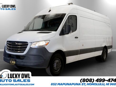 Used 2019 Freightliner Sprinter 170 Cargo RWD image 1