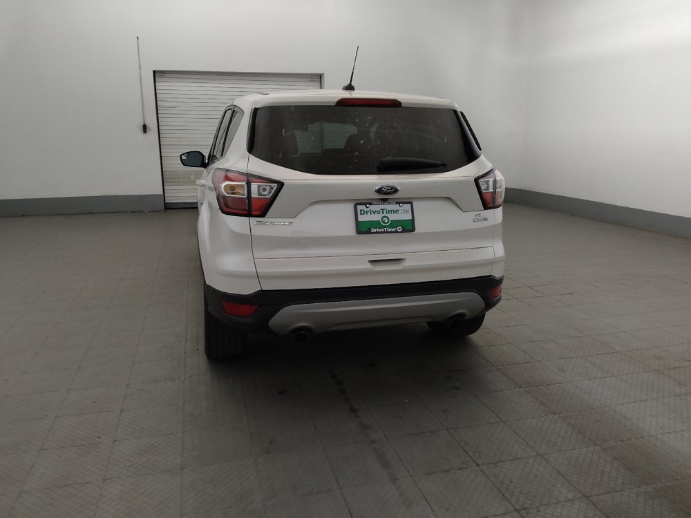 Used 2017 Ford Escape SE AWD/4WD image 6