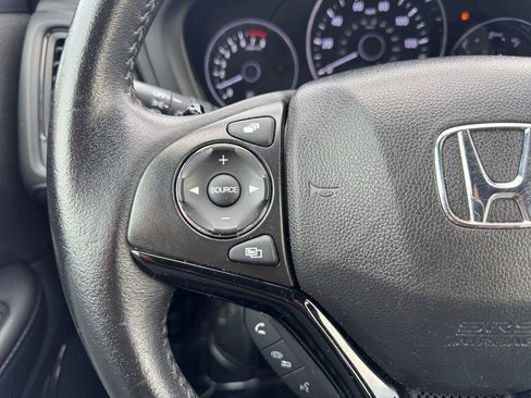 Used 2019 Honda HR-V Sport image 13