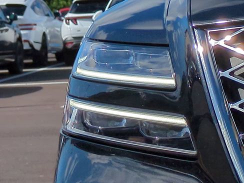 Used 2021 Genesis GV80 2.5T w/ Prestige Package 05 image 9