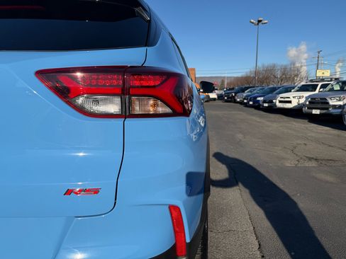 Used 2023 Chevrolet TrailBlazer RS w/ Sun and Liftgate Package image 10