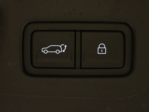 Certified 2026 Hyundai Santa Fe SEL w/ Tow & Go Package FWD image 18