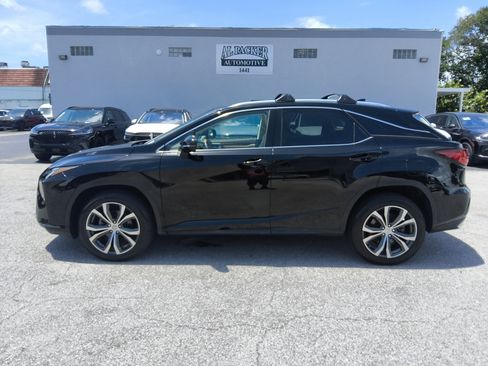 Used 2017 Lexus RX 350 AWD w/ Premium Package image 2