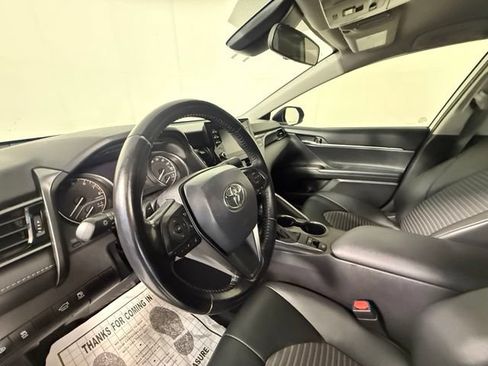 Used 2021 Toyota Camry SE AWD/4WD image 4