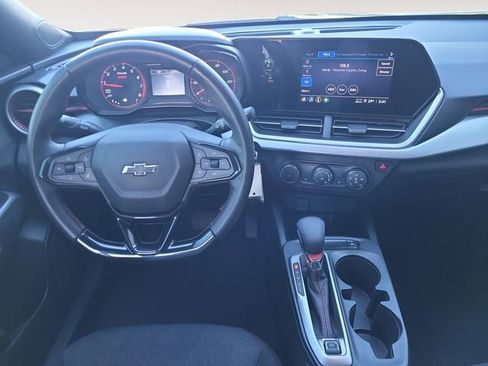 Used 2024 Chevrolet Trax RS image 14