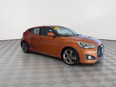 Used 2014 Hyundai Veloster Turbo w/ Turbo Technology Package 04 FWD image 13