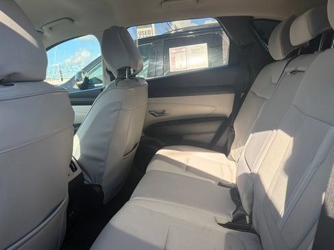Used 2025 Hyundai Tucson SEL FWD image 12