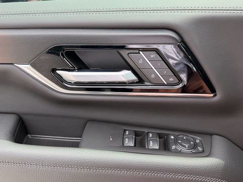 New 2026 GMC Yukon XL Denali AWD/4WD image 24