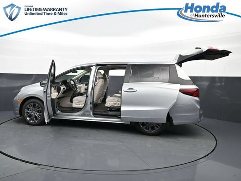 New 2026 Honda Odyssey Touring image 46