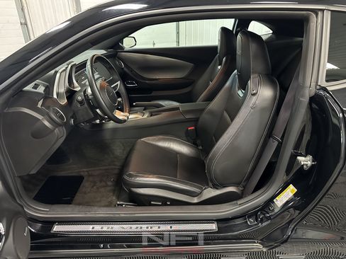 Used 2010 Chevrolet Camaro SS w/ RS Package RWD image 32