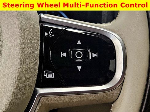 Used 2020 Volvo V90 T6 Cross Country image 34