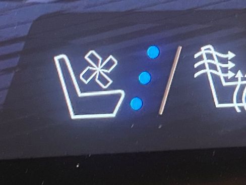 New 2025 Chevrolet Equinox EV RS w/ Convenience Package II image 14