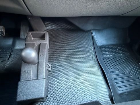 Used 2011 GMC Sierra 1500 W/T image 24