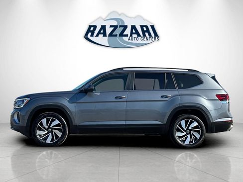 Used 2025 Volkswagen Atlas SE FWD image 6