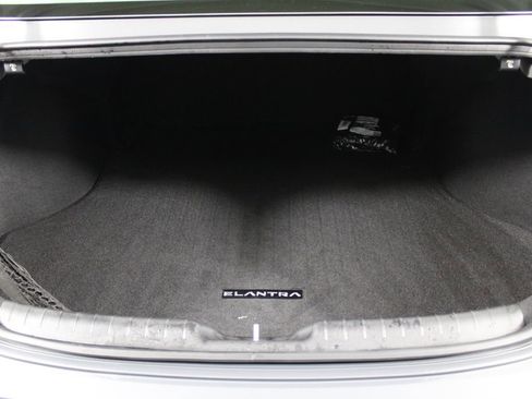 Used 2026 Hyundai Elantra Sport image 17