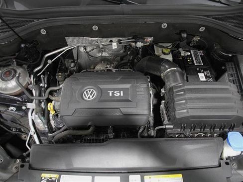 Used 2023 Volkswagen Atlas Cross Sport SEL image 20