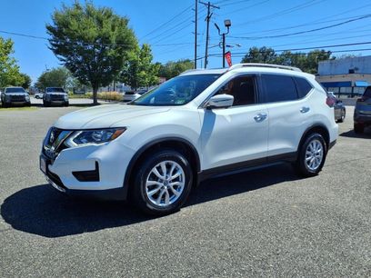 Used 2018 Nissan Rogue SV w/ Sun & Sound Touring Package