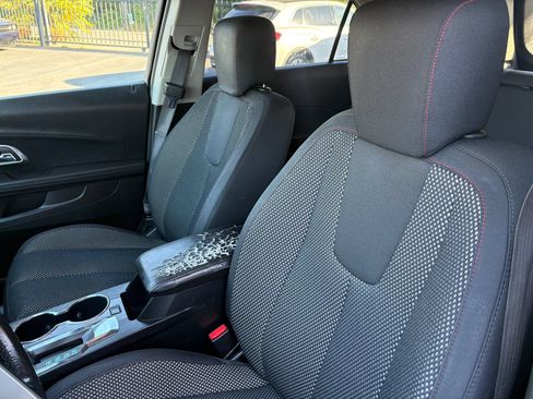 Used 2017 Chevrolet Equinox LT FWD image 12