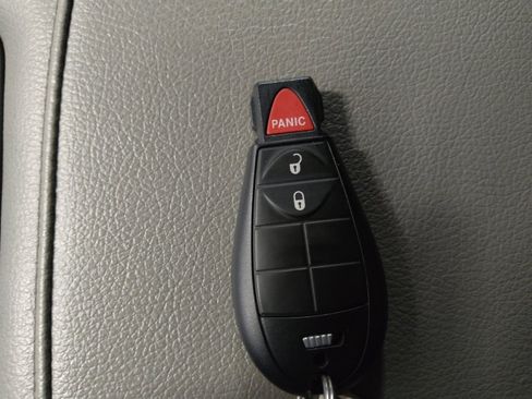 Used 2020 RAM 1500 Tradesman w/ Chrome Plus Package image 32