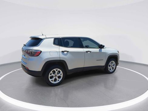 Used 2025 Jeep Compass Sport AWD/4WD image 8
