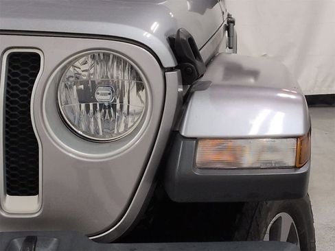 Certified 2019 Jeep Wrangler Unlimited Sahara image 11