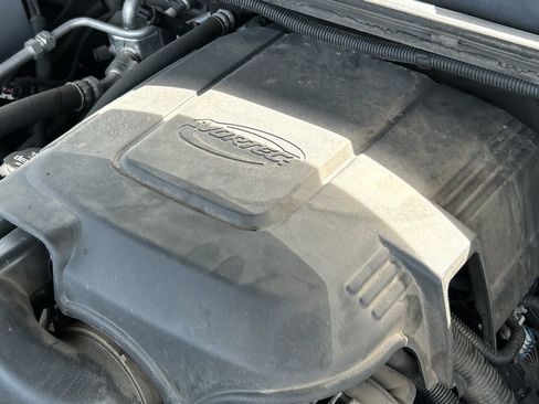 Used 2014 Chevrolet Suburban LS AWD/4WD image 27