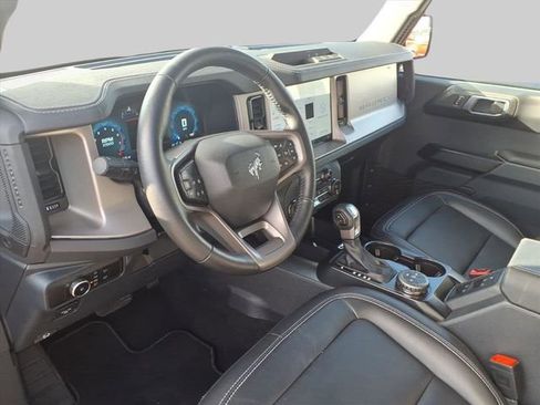 Used 2025 Ford Bronco Outer Banks AWD/4WD image 16