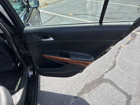 Used 2012 Honda Accord EX-L image 40