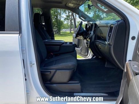 Used 2020 Chevrolet Silverado 2500 LT w/ Z71 Off-Road Package AWD/4WD image 23