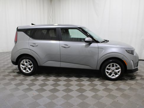 Used 2024 Kia Soul LX w/ Option Group 015 image 29