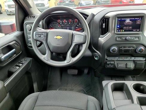 Used 2025 Chevrolet Silverado 2500 Custom image 19
