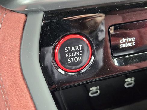 New 2025 Audi SQ5 Premium Plus image 25