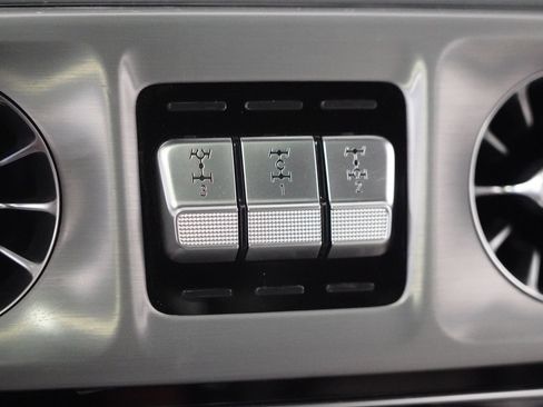 Certified 2019 Mercedes-Benz G 63 AMG 4MATIC image 25