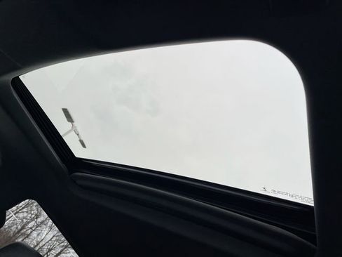 Used 2022 Chevrolet Silverado 1500 LTZ w/ LTZ Premium Package image 18