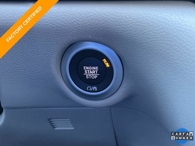 Used 2019 Chrysler Pacifica Touring-L FWD image 34