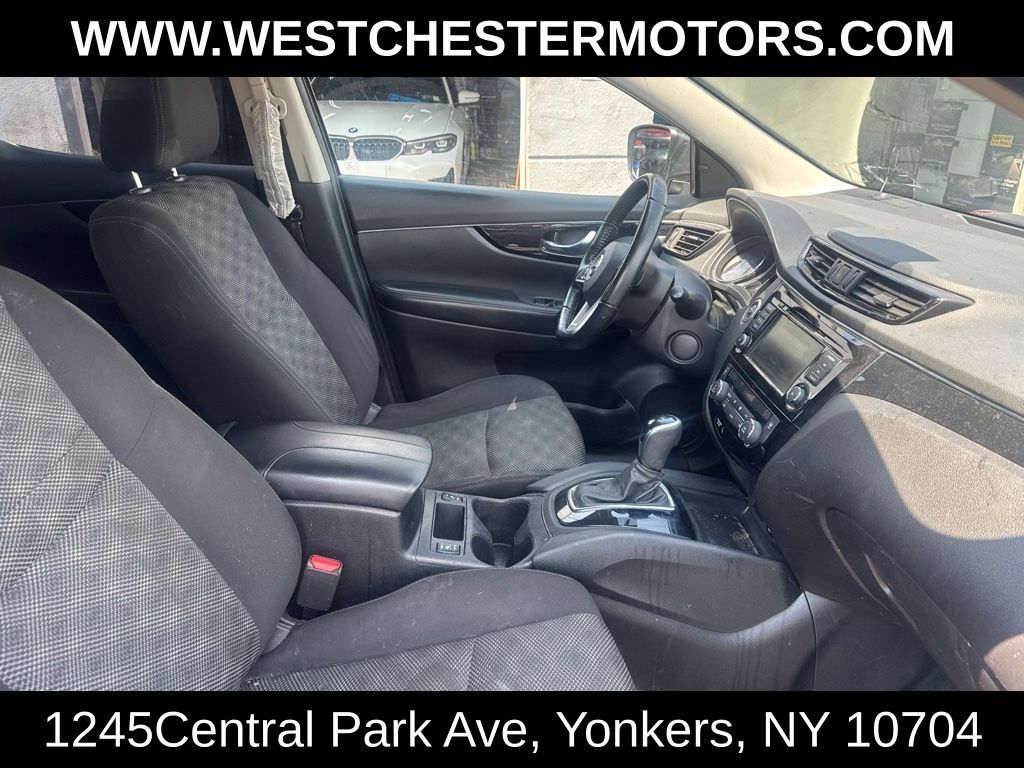 Used 2020 Nissan Rogue Sport AWD image 14